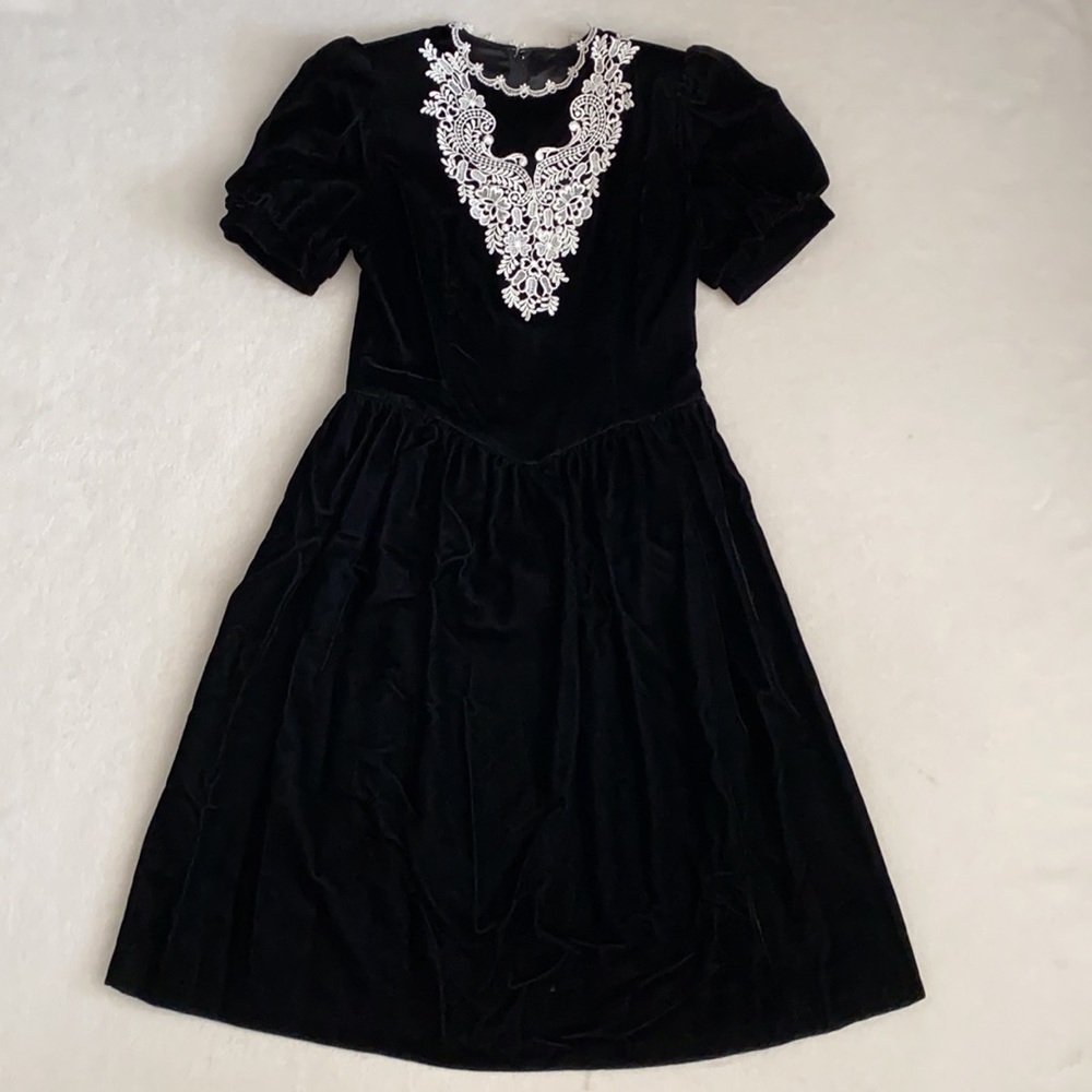 {VTG} Gunne Sax by Jessica McClintock | Velvet Lace Bib Collar Midi Dress (14) - Picture 16 of 16